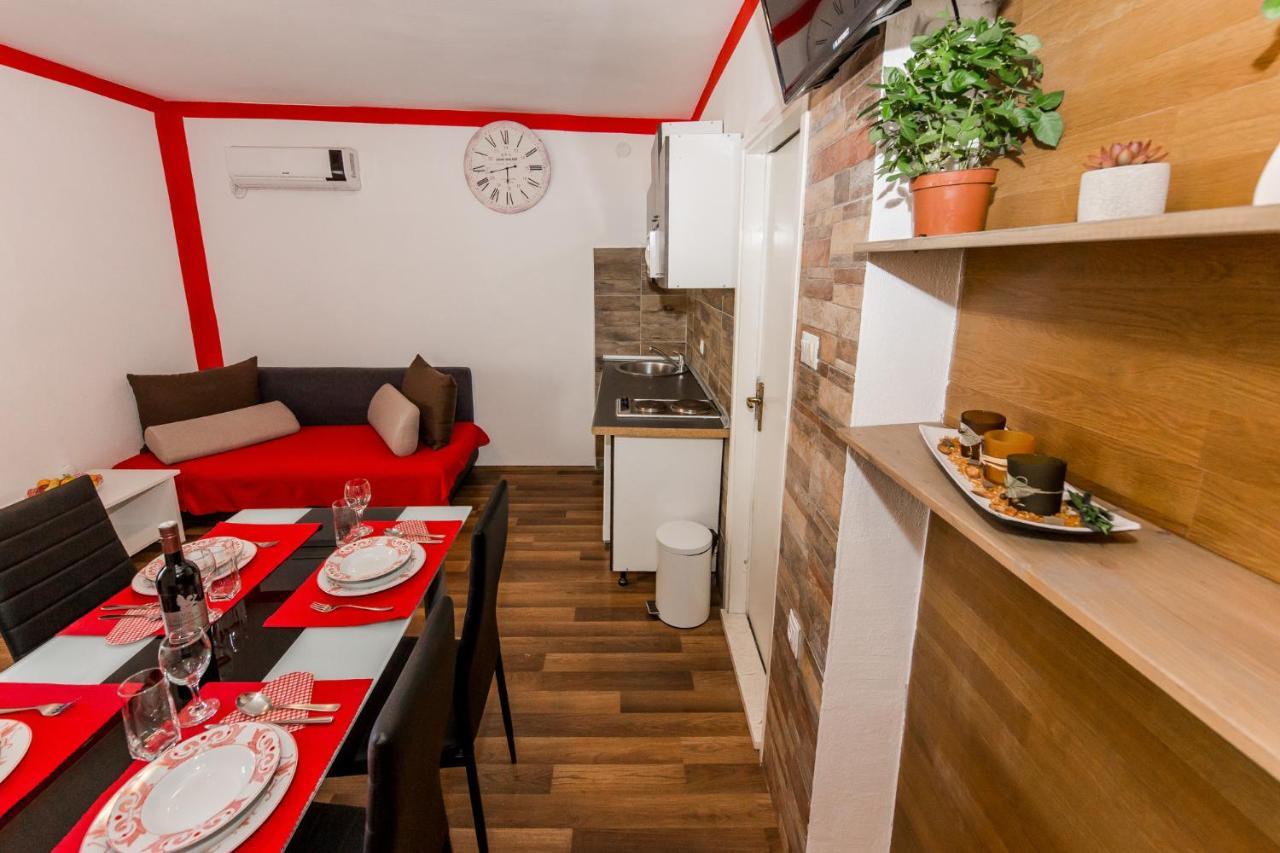 Apartments Vukman Trogir Ngoại thất bức ảnh
