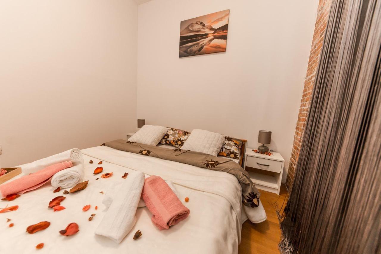 Apartments Vukman Trogir Ngoại thất bức ảnh