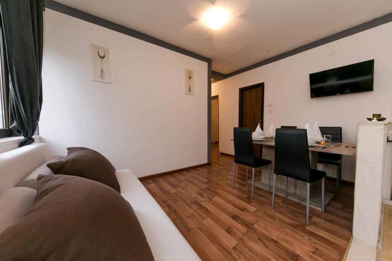 Apartments Vukman Trogir Ngoại thất bức ảnh